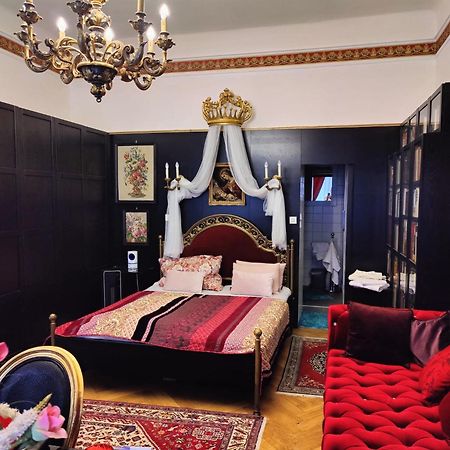 Отель Luxury Near Castle Вена Экстерьер фото