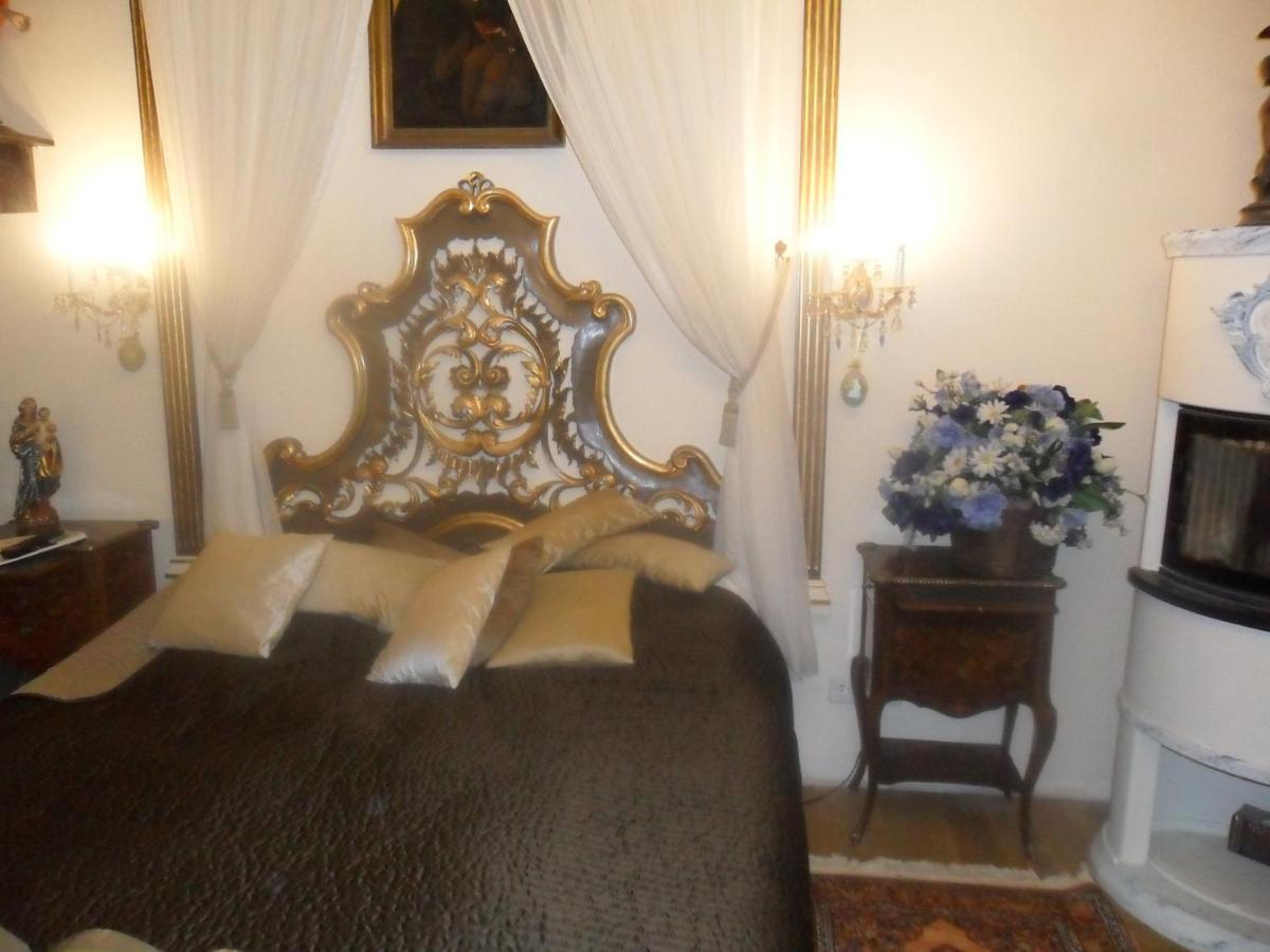 Отель Luxury Near Castle Вена Экстерьер фото