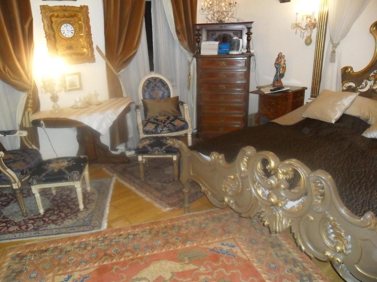Отель Luxury Near Castle Вена Экстерьер фото