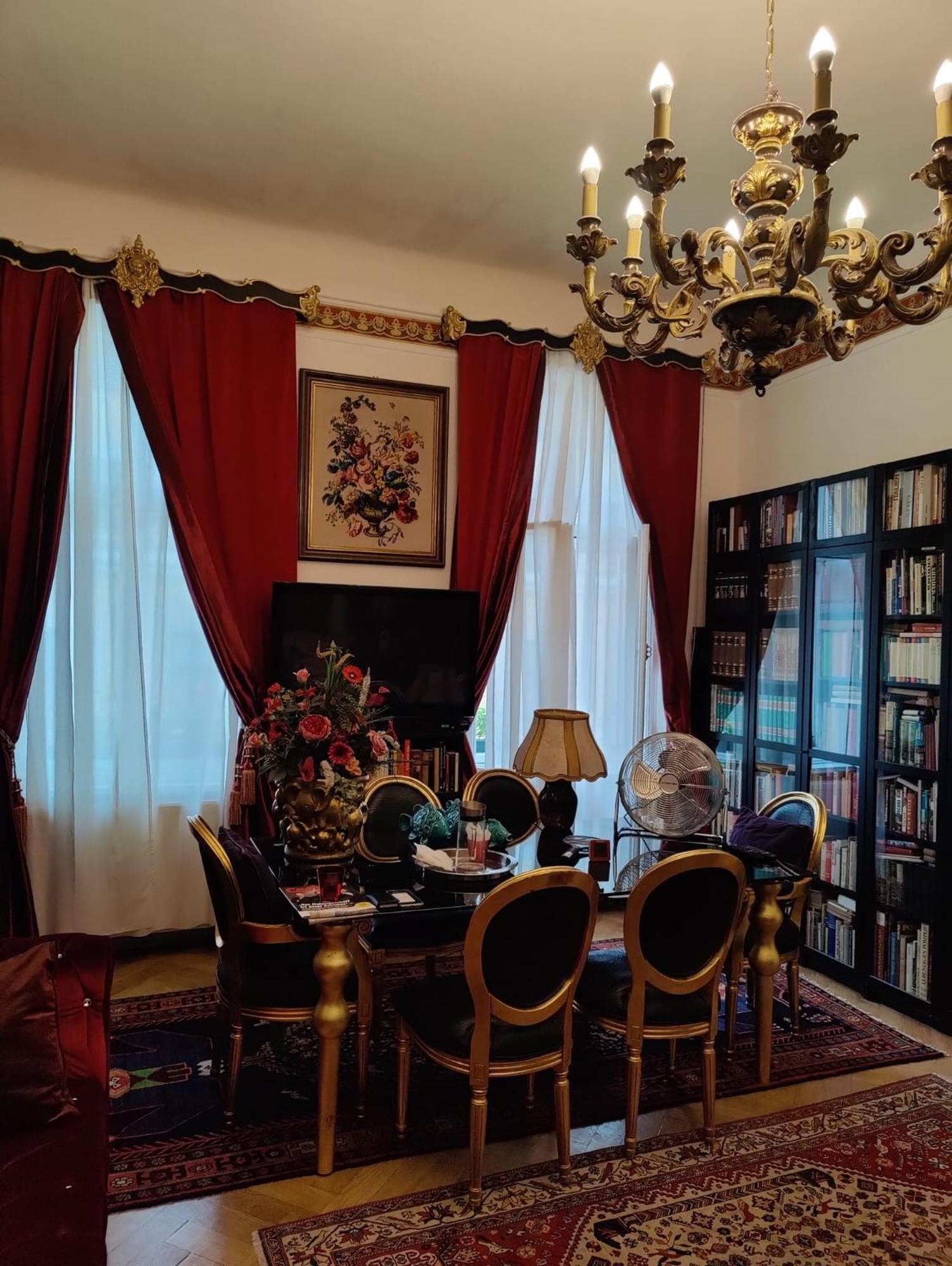 Отель Luxury Near Castle Вена Экстерьер фото