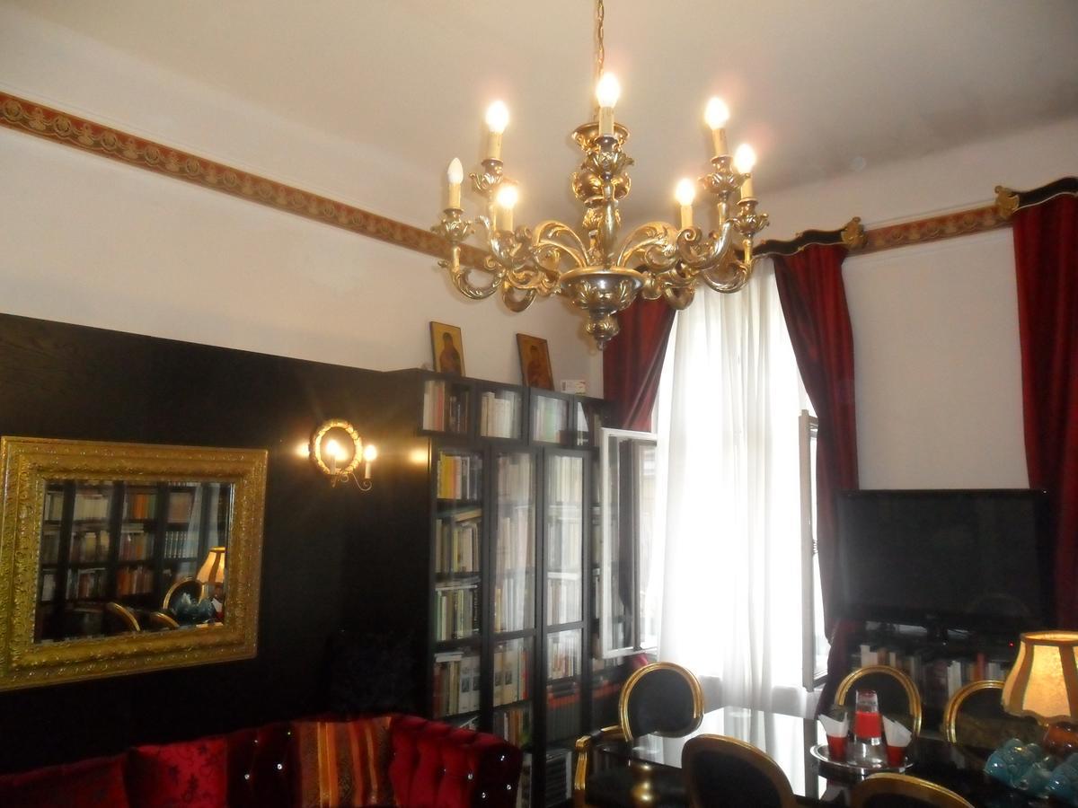Отель Luxury Near Castle Вена Экстерьер фото