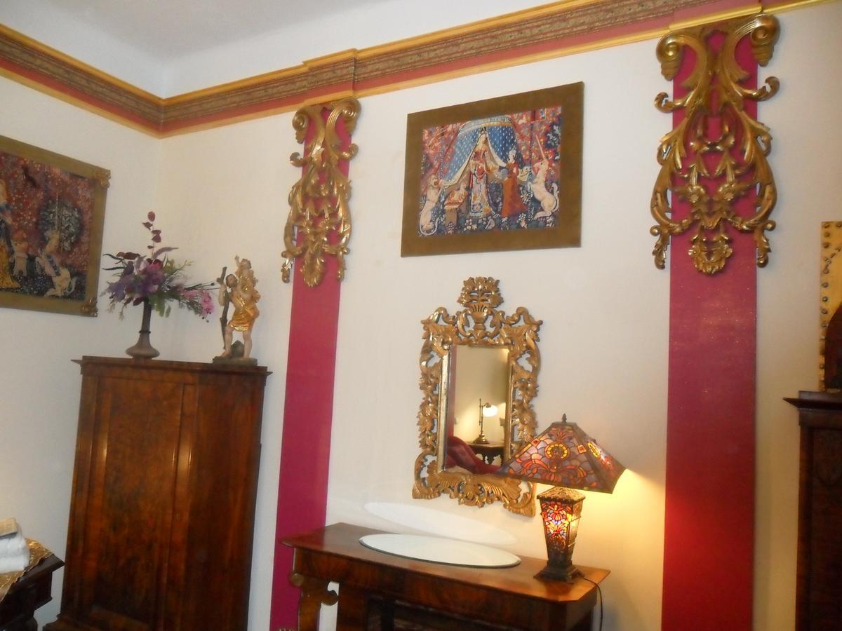 Отель Luxury Near Castle Вена Экстерьер фото